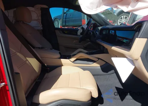 2025 Porsche Cayenne Coupe z USA, uszkodzony, nr VIN WP1BA2AY3SDA29184